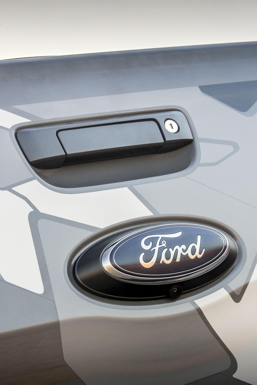 Логотип Ford Ranger Raptor 2018 года  (EU) (фото 118 из 144)